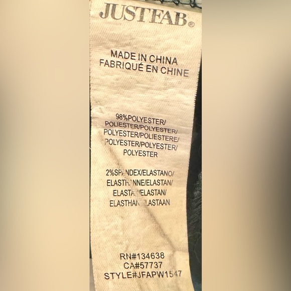 JustFab Teal V-Neck Button-Up Blouse - Picture 3 of 3